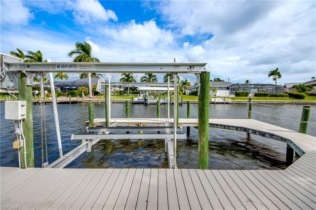 2805 SW 38th ST, Cape Coral, FL 33914