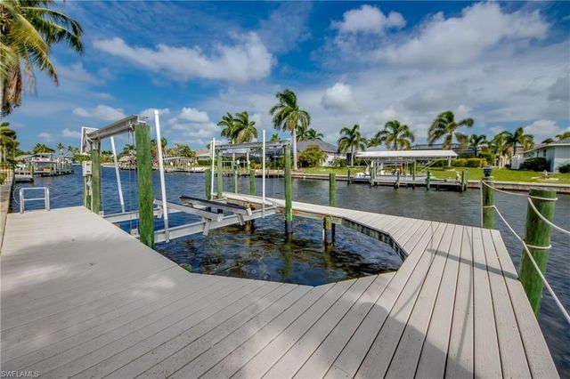 2805 SW 38th ST, Cape Coral, FL 33914
