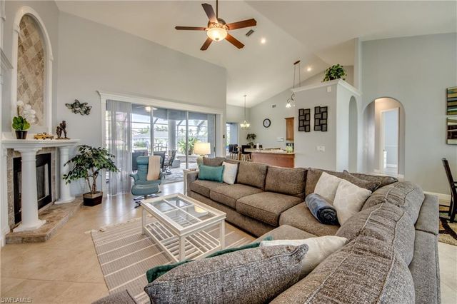 2805 SW 38th ST, Cape Coral, FL 33914