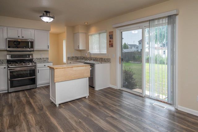 9613 70th STREET, Kenosha, WI 53142