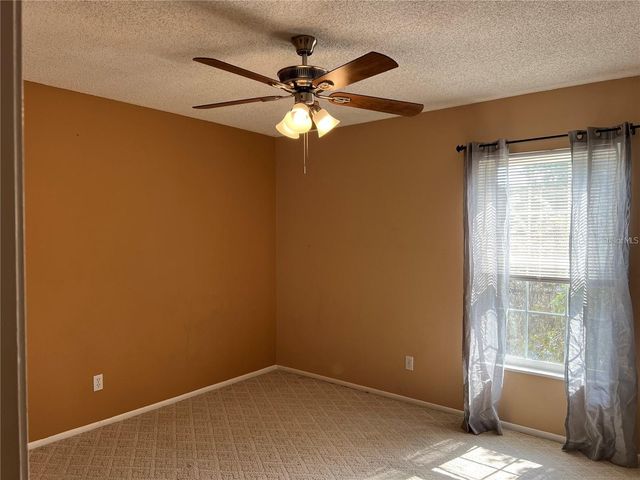 8542 10TH STREET N C, St Petersburg, FL 33702