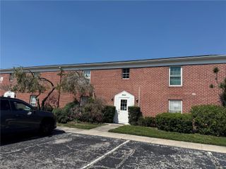 8542 10TH STREET N C, St Petersburg, FL 33702