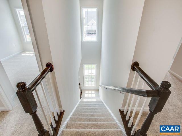 56 SWEETVIEW CT, Stuarts Draft, VA 24477