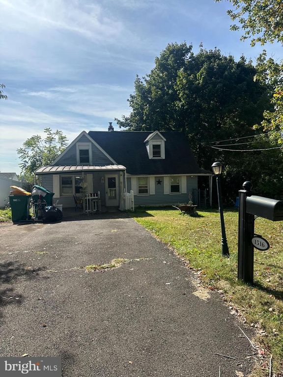 1516 FAIRVIEW AVE, Langhorne, PA 19047