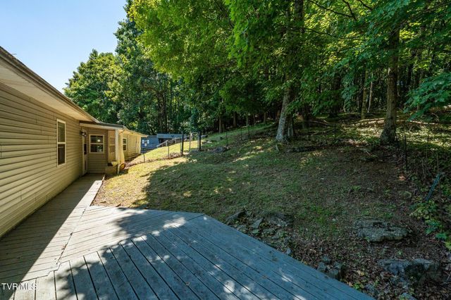 10590 Oak Grove Road, Bristol, VA 24202