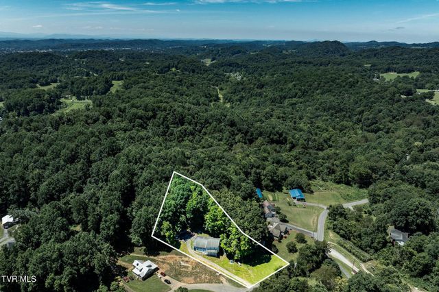 10590 Oak Grove Road, Bristol, VA 24202
