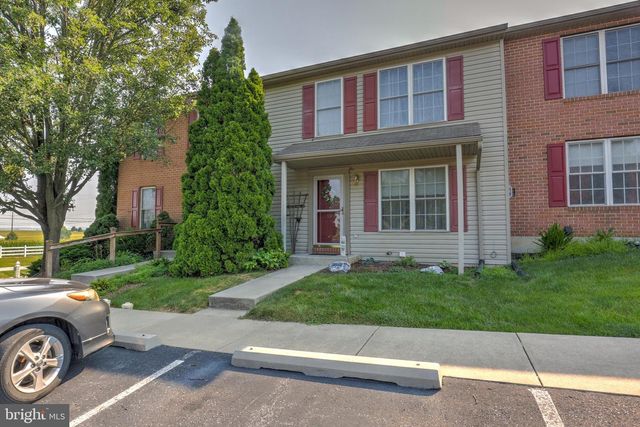 106 BATTENS CIR, Leola, PA 17540