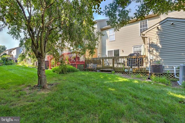 106 BATTENS CIR, Leola, PA 17540