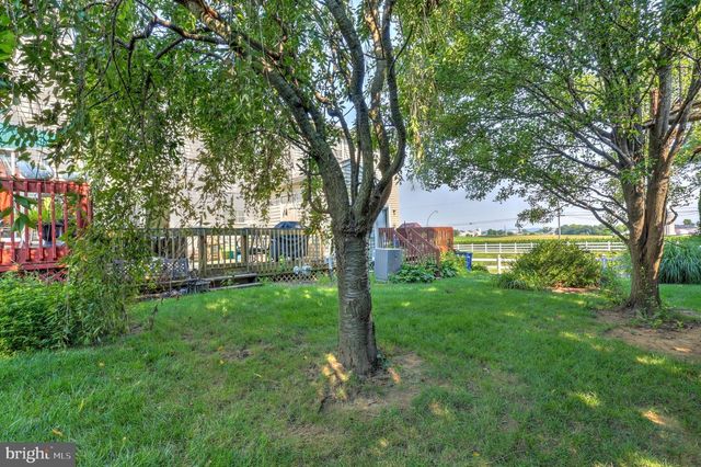 106 BATTENS CIR, Leola, PA 17540