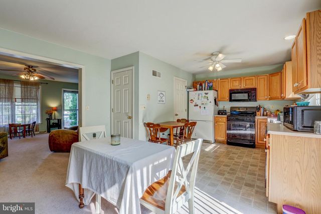 106 BATTENS CIR, Leola, PA 17540