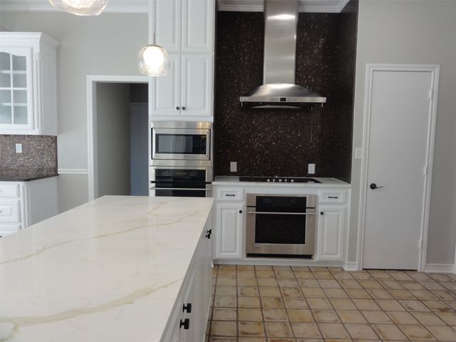 848 S Havenwood Lane S, Fort Worth, TX 76112