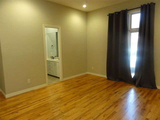 848 S Havenwood Lane S, Fort Worth, TX 76112