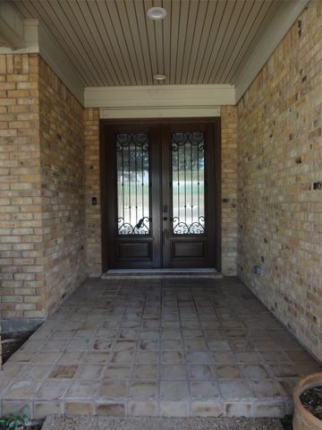 848 S Havenwood Lane S, Fort Worth, TX 76112