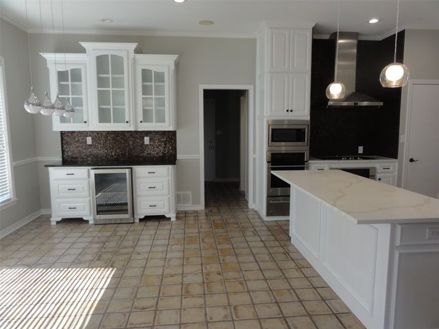 848 S Havenwood Lane S, Fort Worth, TX 76112