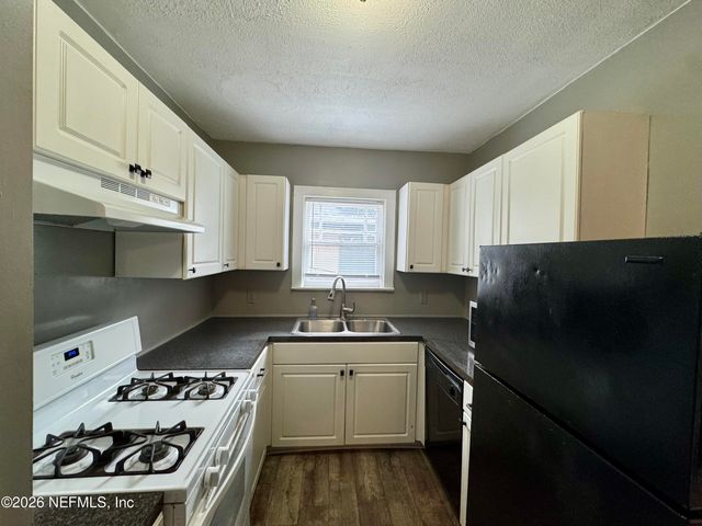 2325 MYRA Street 3, Jacksonville, FL 32204