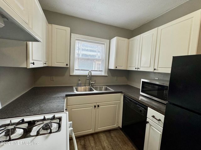 2325 MYRA Street 3, Jacksonville, FL 32204