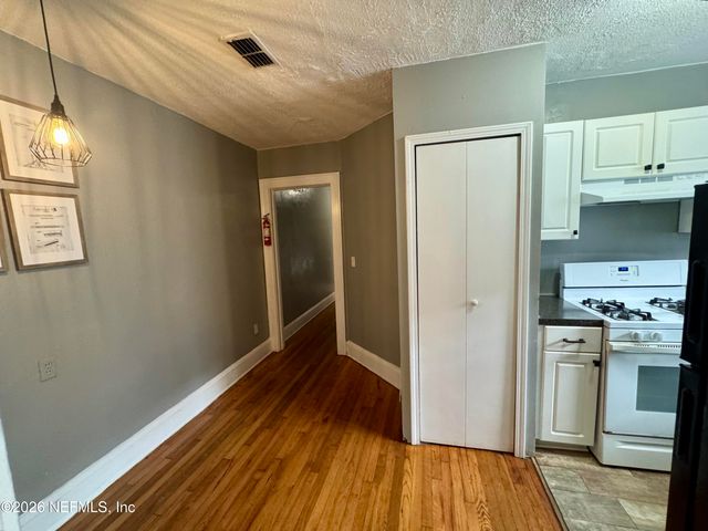 2325 MYRA Street 3, Jacksonville, FL 32204