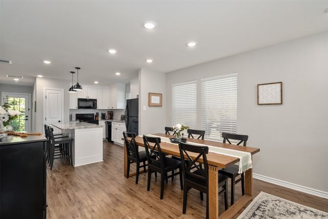 128 Crestwood Drive, Mabank, TX 75156