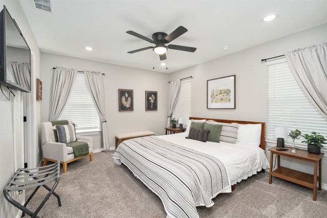 128 Crestwood Drive, Mabank, TX 75156