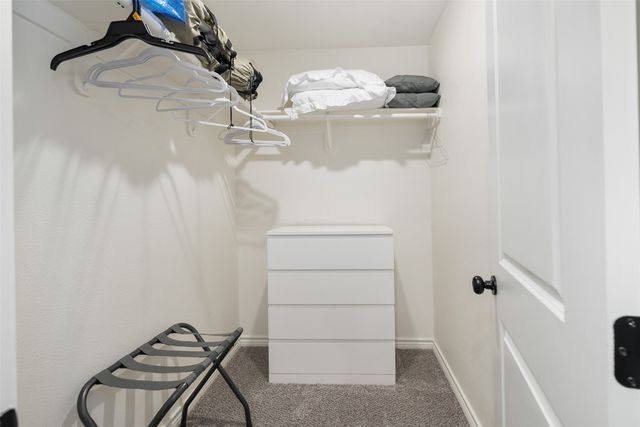 128 Crestwood Drive, Mabank, TX 75156