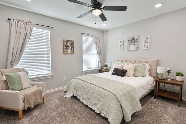 128 Crestwood Drive, Mabank, TX 75156