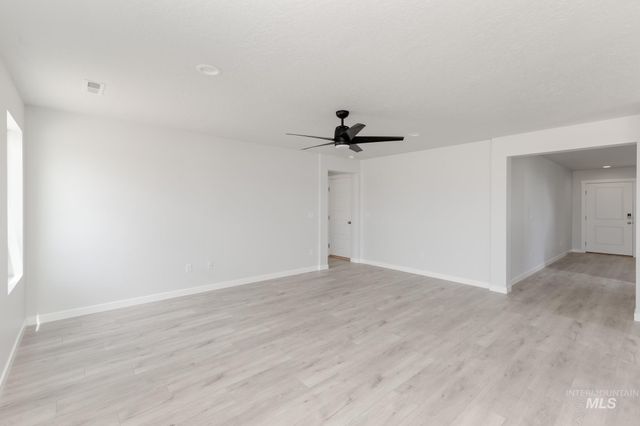 5407 S Memory Pl, Meridian, ID 83642