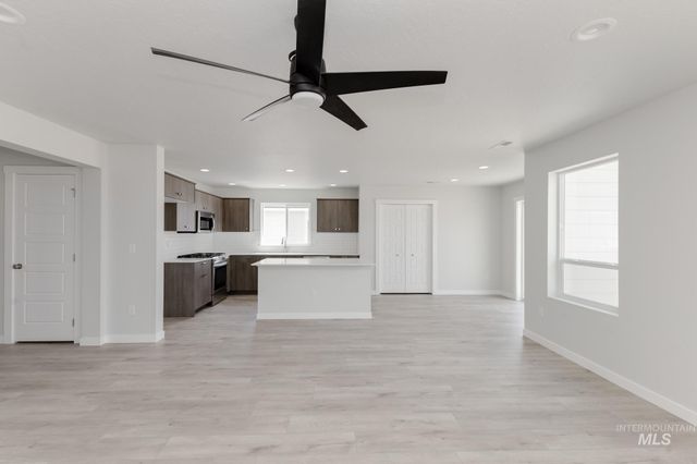 5407 S Memory Pl, Meridian, ID 83642