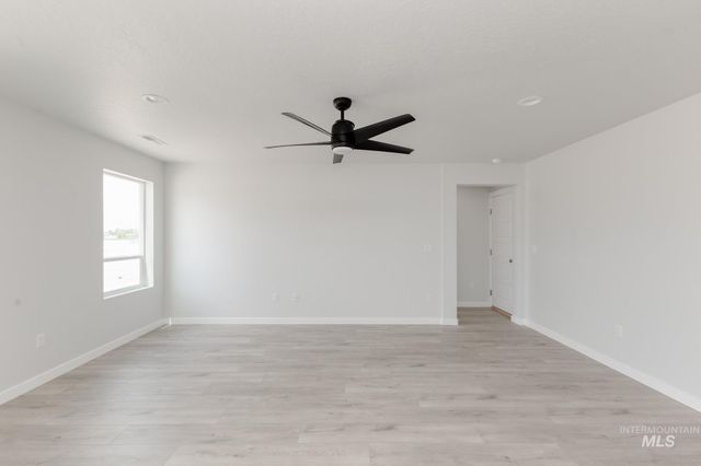 5407 S Memory Pl, Meridian, ID 83642