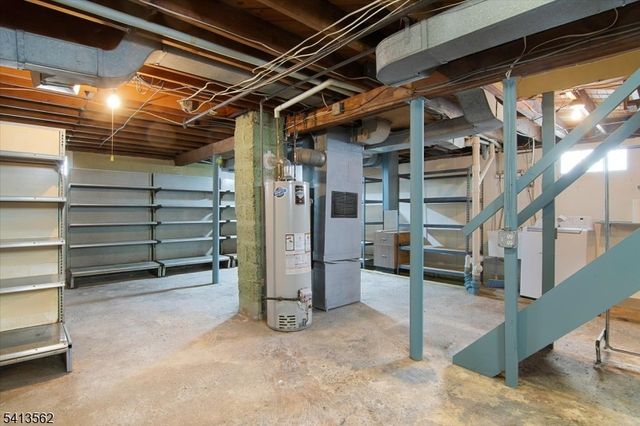 12 Mill St, Elmwood Park Boro, NJ 07407