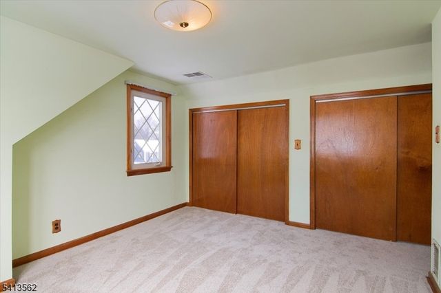 12 Mill St, Elmwood Park Boro, NJ 07407