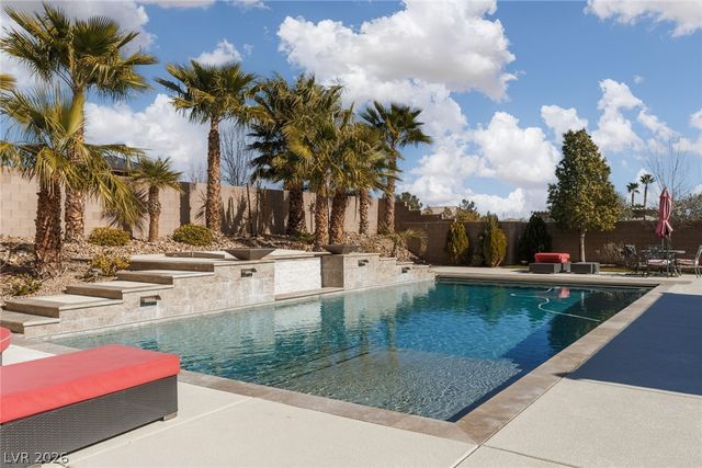 10320 Mystic Ledge Court, Las Vegas, NV 89149