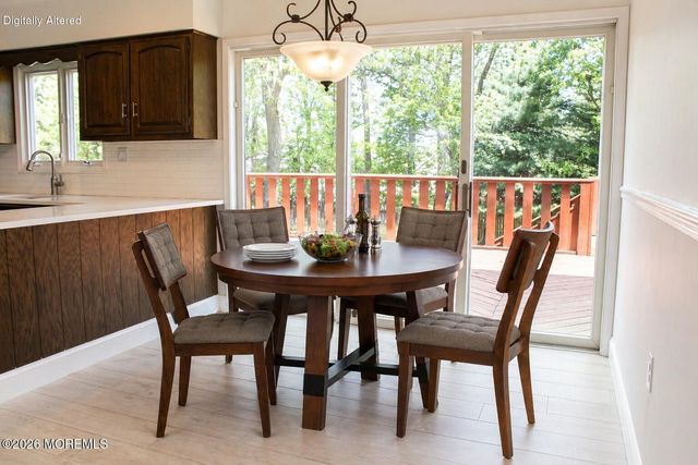 4 Vista Drive, Morganville, NJ 07751