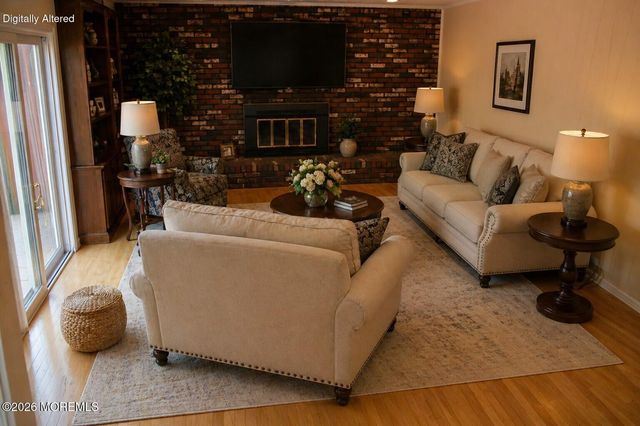 4 Vista Drive, Morganville, NJ 07751