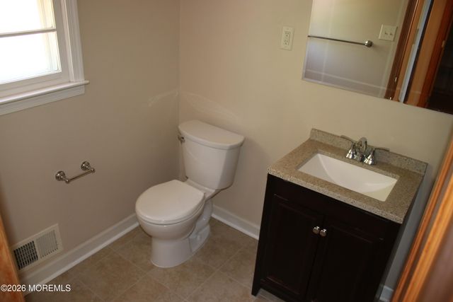 4 Vista Drive, Morganville, NJ 07751