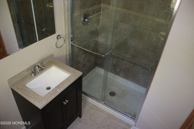 4 Vista Drive, Morganville, NJ 07751