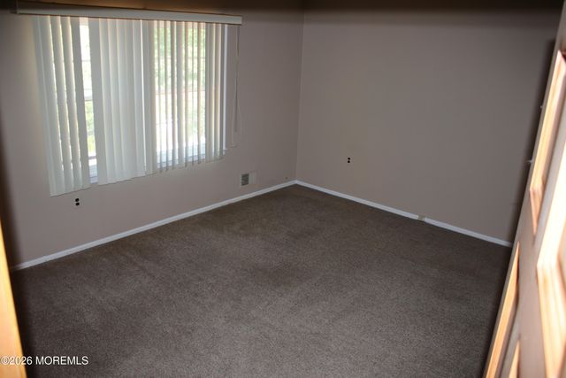 4 Vista Drive, Morganville, NJ 07751