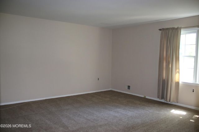 4 Vista Drive, Morganville, NJ 07751