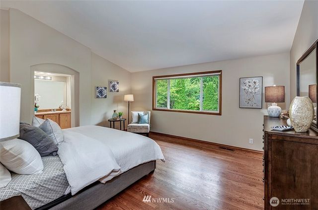 9132 NE 151st Street, Bothell, WA 98011
