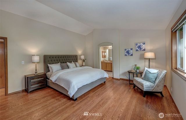 9132 NE 151st Street, Bothell, WA 98011