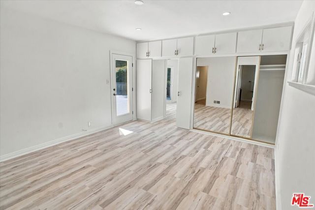 1423 Roscomare Road, Los Angeles, CA 90077