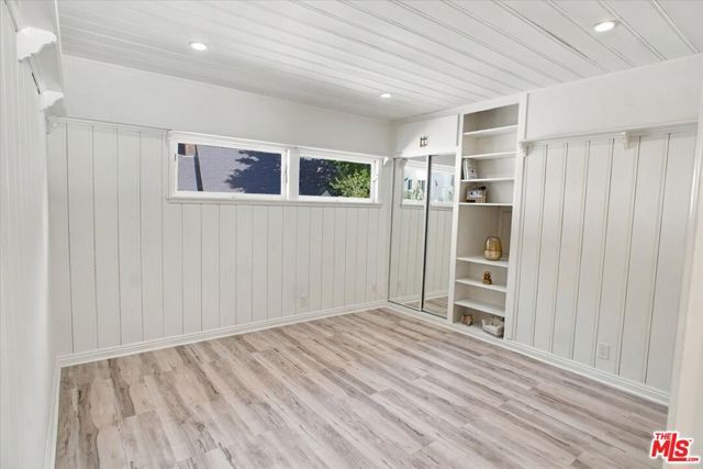 1423 Roscomare Road, Los Angeles, CA 90077