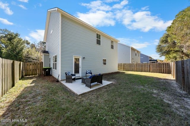 853 Lea Landing Drive, Wilmington, NC 28412