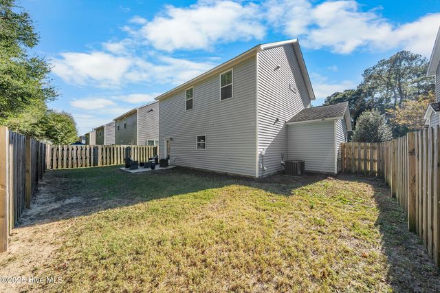 853 Lea Landing Drive, Wilmington, NC 28412