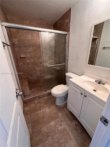 15619 SW 73rd Cir Ter 10-4, Miami, FL 33193