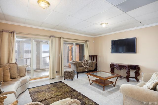 41841 S Service Drive, Van Buren Charter Township, MI 48111