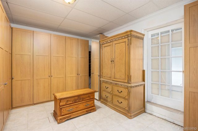 41841 S Service Drive, Van Buren Charter Township, MI 48111