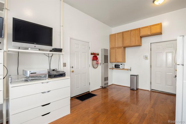 41841 S Service Drive, Van Buren Charter Township, MI 48111