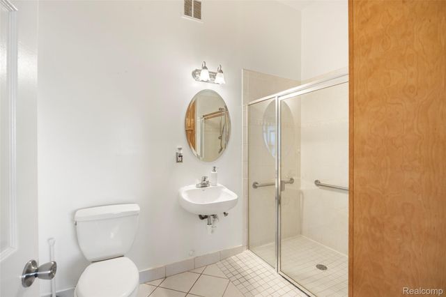 41841 S Service Drive, Van Buren Charter Township, MI 48111