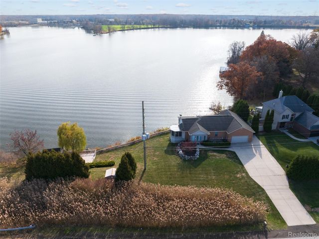 41841 S Service Drive, Van Buren Charter Township, MI 48111