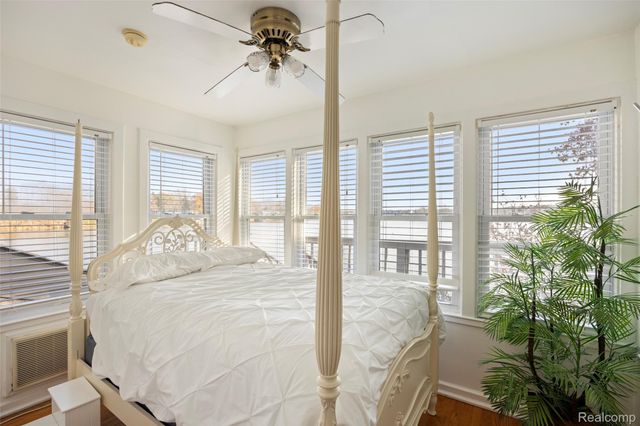 41841 S Service Drive, Van Buren Charter Township, MI 48111